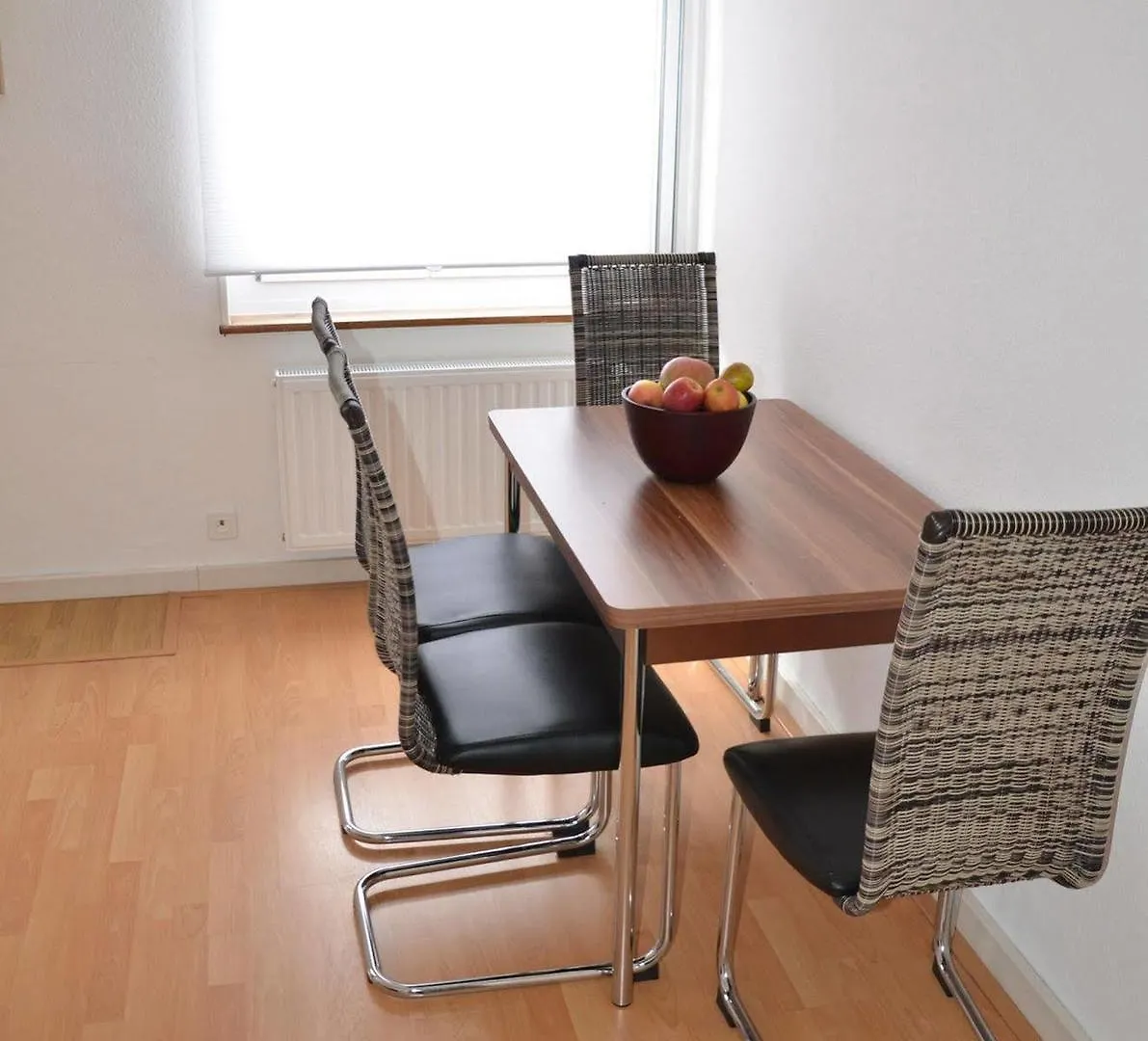 Apartment Rent A Home Eptingerstrasse - Self Check-In Basel