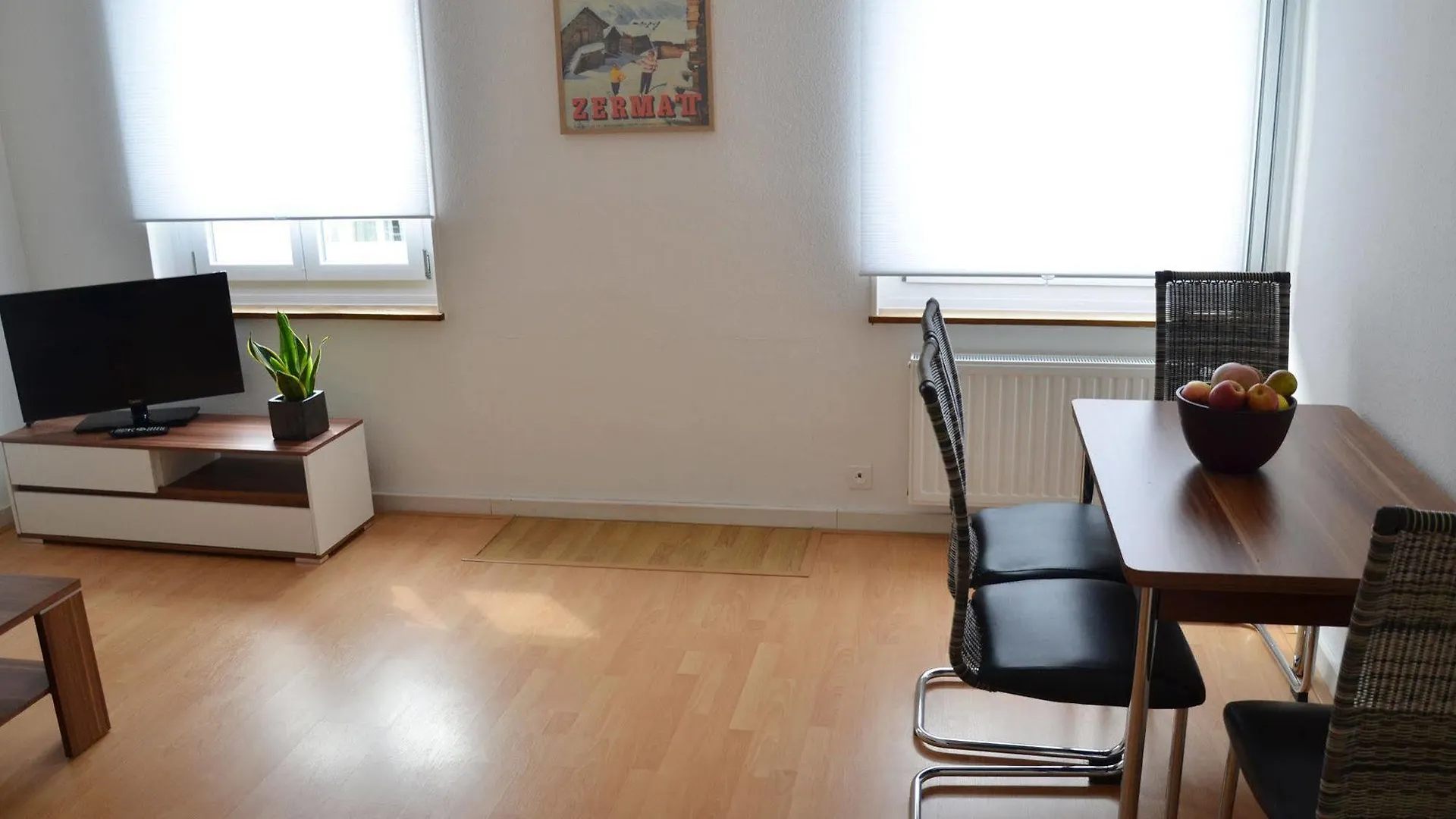 Rent A Home Eptingerstrasse - Self Check-In Basel Apartment